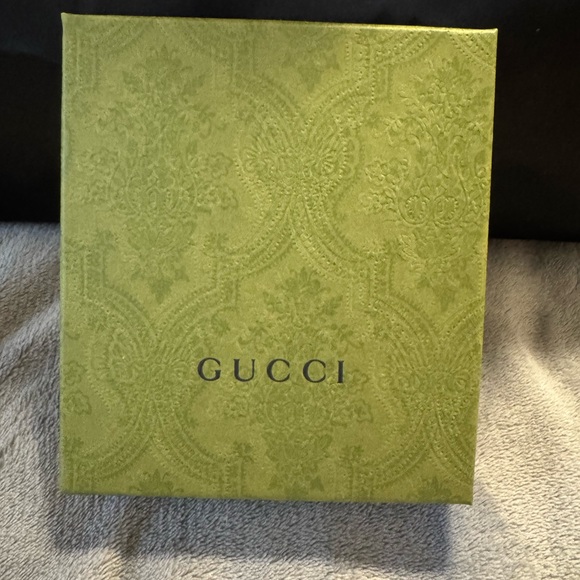 Gucci Women’s Double G Calf Leather Wallet in a Blush Pink! - Picture 14 of 15